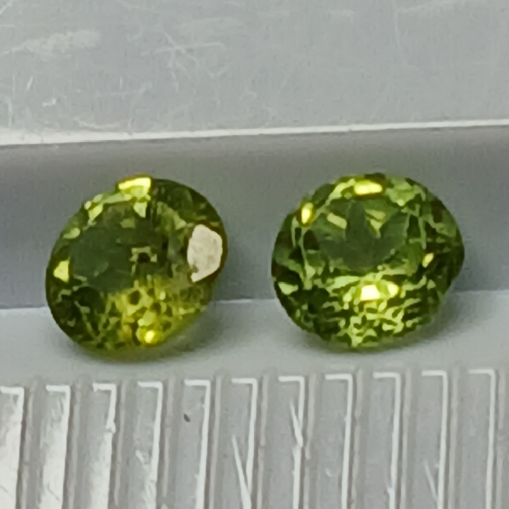 Stunning Green Peridot 4mm Pair